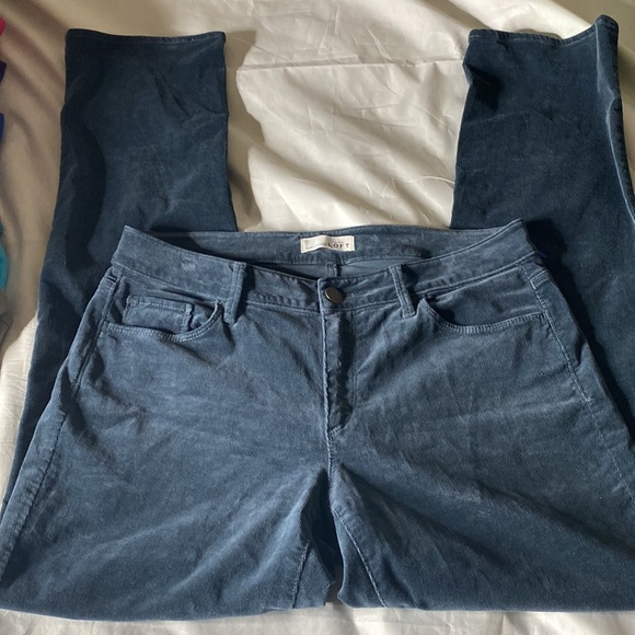 Ann Taylor Loft 30/10 Curvy Straight Jeans - Picture 4 of 6